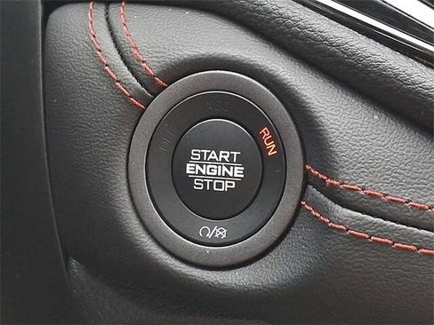 Certified 2023 Dodge Durango GT image 31