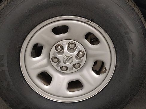 Used 2019 Nissan Frontier S image 31