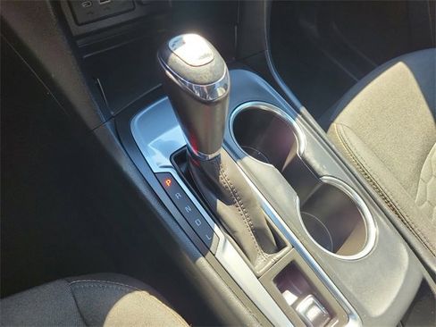 Used 2019 Chevrolet Equinox LT image 34