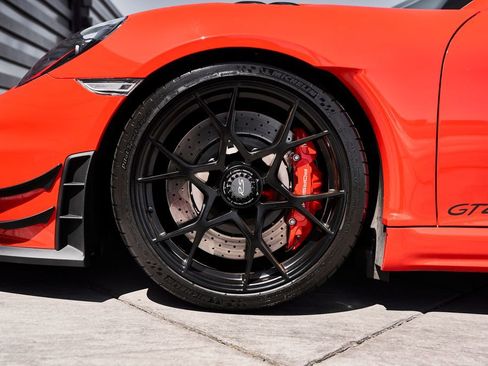 Used 2023 Porsche 718 Cayman GT4 RS RWD image 3