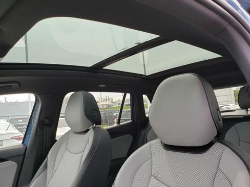 New 2026 Volkswagen Tiguan SE R-Line AWD/4WD image 7