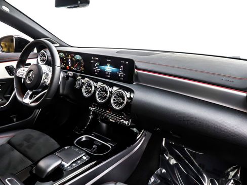Used 2023 Mercedes-Benz CLA 250 image 17