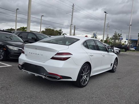Used 2025 Genesis G70 2.5T image 7
