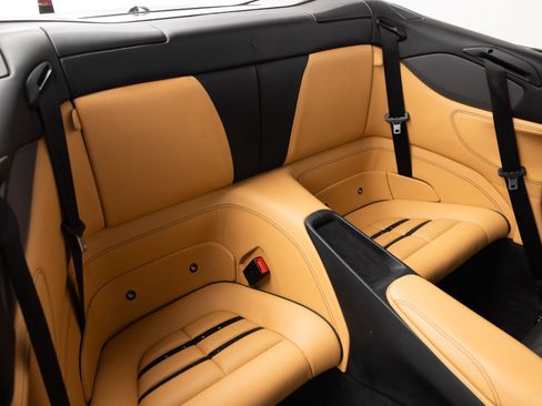 Used 2019 Ferrari Portofino RWD image 64
