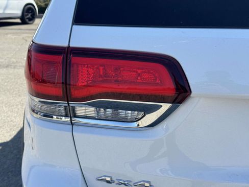 Used 2021 Jeep Grand Cherokee Limited image 9