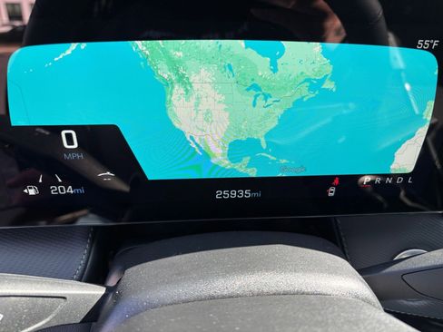 Used 2025 Chevrolet Equinox LT image 35