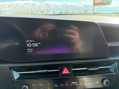 Certified 2023 Kia Niro Wave w/ Wave Preserve Package image 12