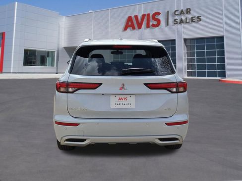 Used 2024 Mitsubishi Outlander SEL image 7