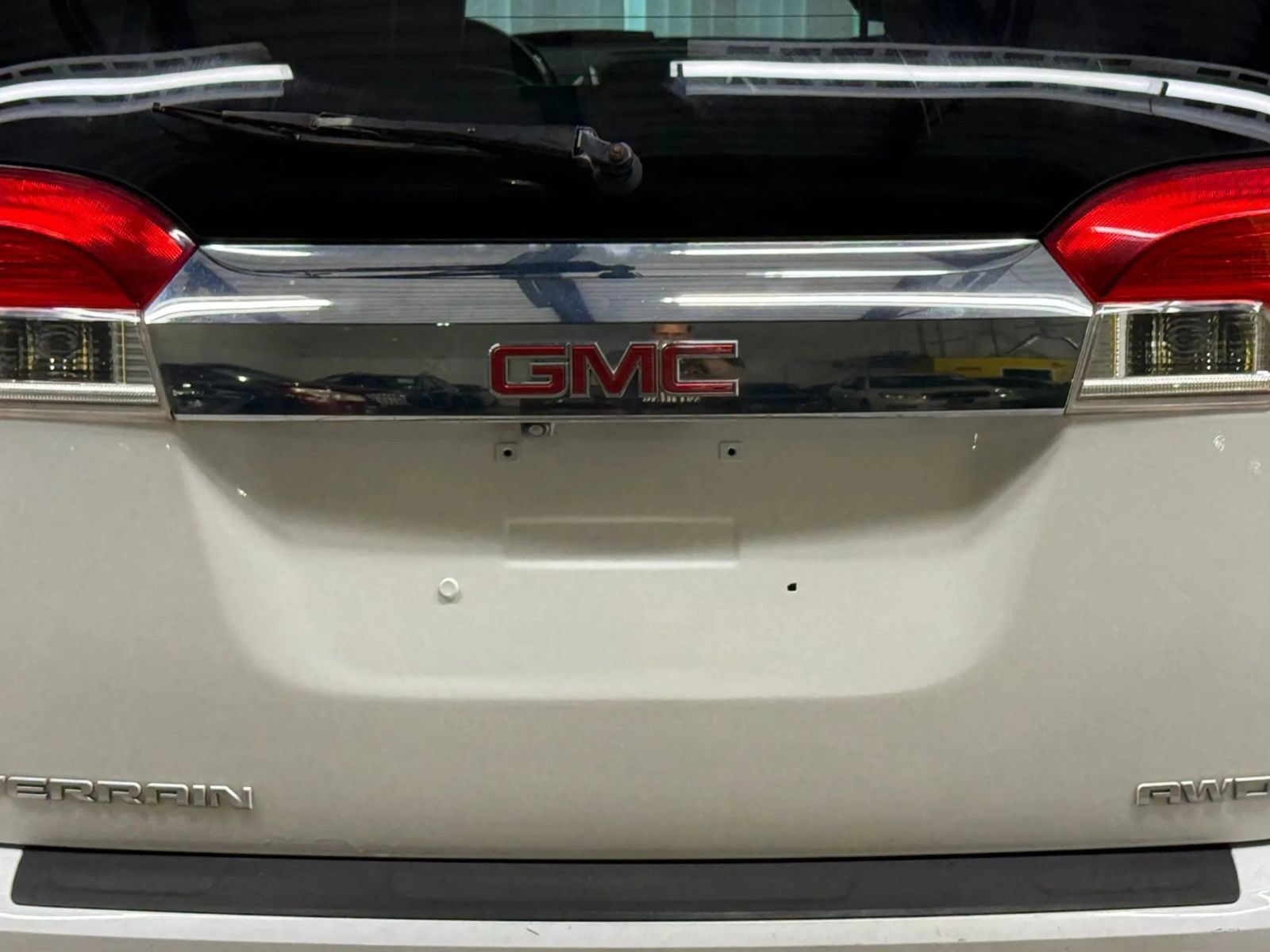 Used 2016 GMC Terrain SLT w/ Open Road Package AWD/4WD image 11