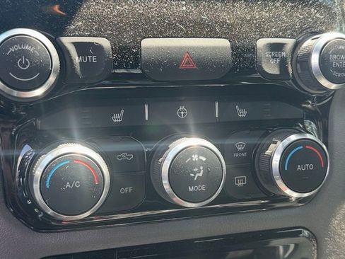 Used 2022 RAM 1500 Big Horn RWD image 4