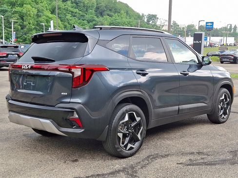 Used 2025 Kia Seltos S AWD/4WD image 6