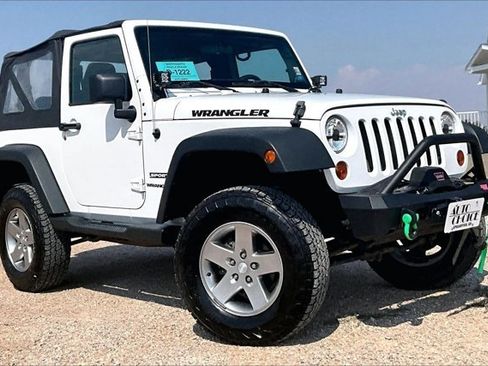 Used 2011 Jeep Wrangler Sport AWD/4WD image 3