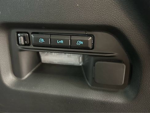 New 2026 Ford Explorer Platinum w/ LUX Leather Package image 18