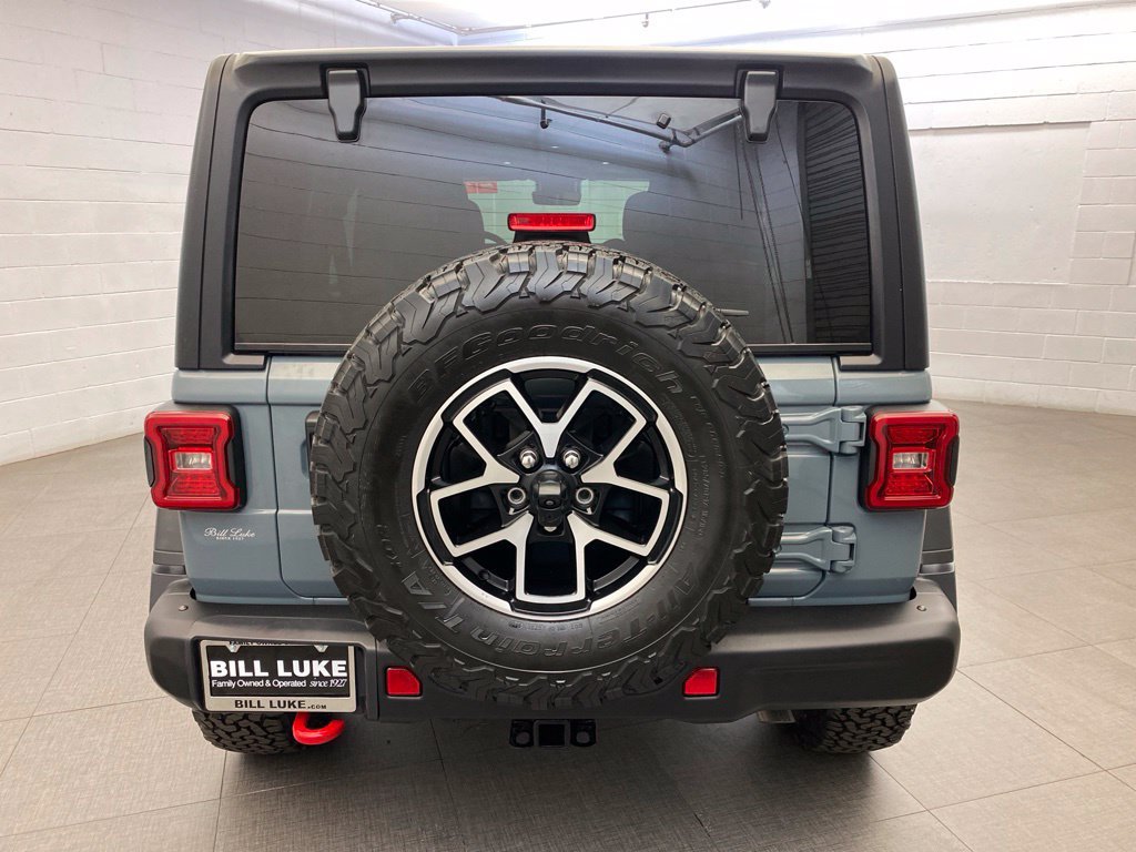 Certified 2024 Jeep Wrangler Unlimited Rubicon w/ Capability Package AWD/4WD image 7