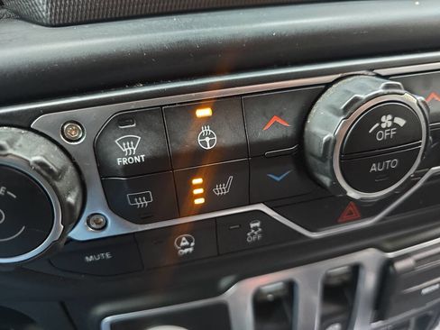 Used 2019 Jeep Wrangler Rubicon image 24