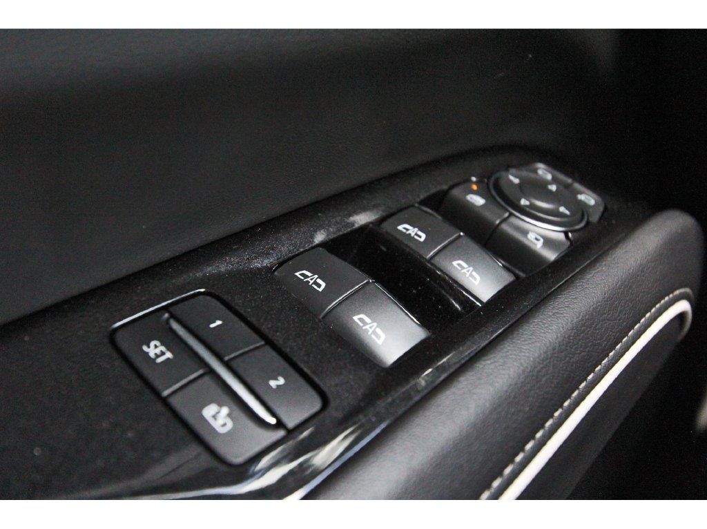 Used 2021 Cadillac Escalade Sport w/ LPO, Illumination Package AWD/4WD image 21