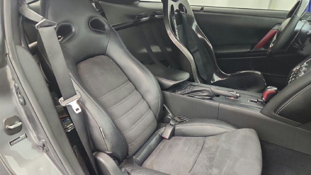 Used 2014 Nissan GT-R Black Edition AWD/4WD image 52