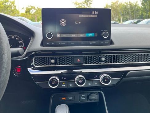 Used 2023 Honda Civic LX image 10