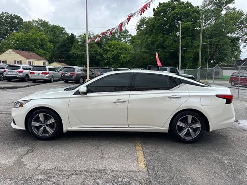 Used 2019 Nissan Altima 2.5 SV FWD image 6