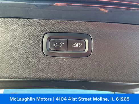 Certified 2023 Volvo XC90 B6 Plus w/ Protection Package image 29