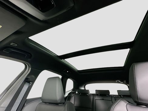 New 2026 BMW X1 xDrive28i w/ Convenience Package image 22