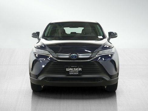 Used 2021 Toyota Venza LE image 8