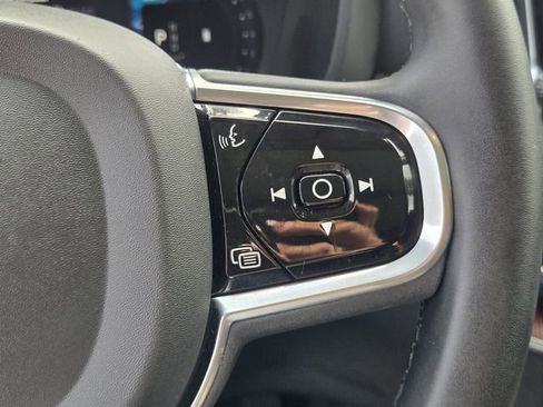 Certified 2024 Volvo XC60 B5 Plus w/ Protection Package Premier AWD/4WD image 27