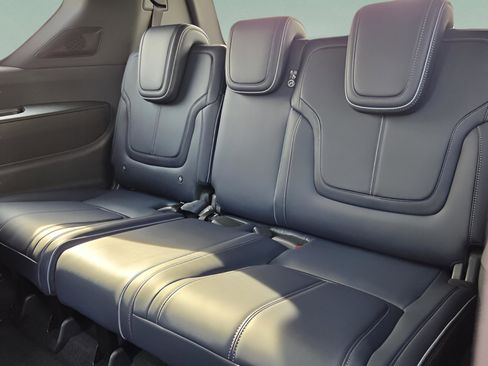 New 2026 INFINITI QX80 4WD w/ Sport Exterior Package image 9