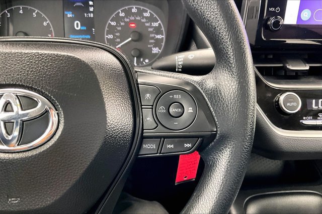 Used 2025 Toyota Corolla LE FWD image 22