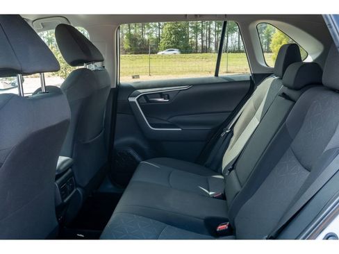Used 2024 Toyota RAV4 XLE image 12