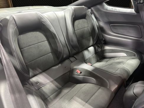 Used 2021 Ford Mustang Shelby GT500 w/ Technology Package RWD image 16