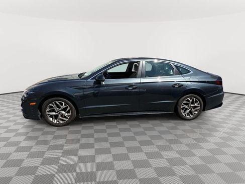 Used 2023 Hyundai Sonata SEL FWD image 2