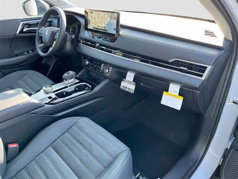 New 2026 Mitsubishi Outlander Trail Edition image 30