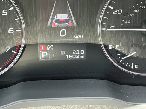 Certified 2025 Subaru Crosstrek 2.5i Limited w/ Crosstrek Mirror Package AWD/4WD image 32