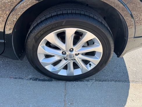 Used 2018 Buick Envision Premium AWD/4WD image 13