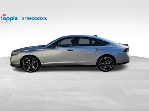 Used 2025 Honda Accord Sport image 4