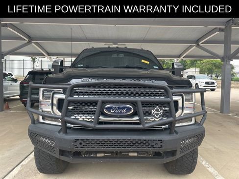 Used 2022 Ford F250 Platinum w/ FX4 Off-Road Package image 2