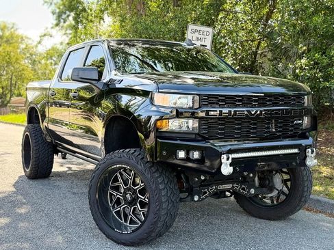 Used 2021 Chevrolet Silverado 1500 Custom Trail Boss w/ Midnight Edition image 4