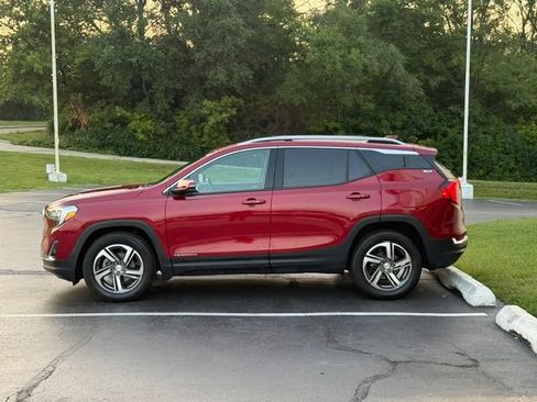 Used 2020 GMC Terrain SLT w/ Preferred Package AWD/4WD image 4