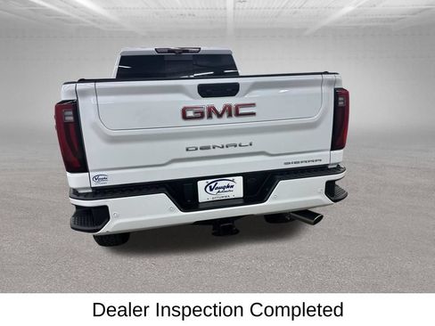 Used 2025 GMC Sierra 2500 Denali w/ Denali Reserve Package AWD/4WD image 8