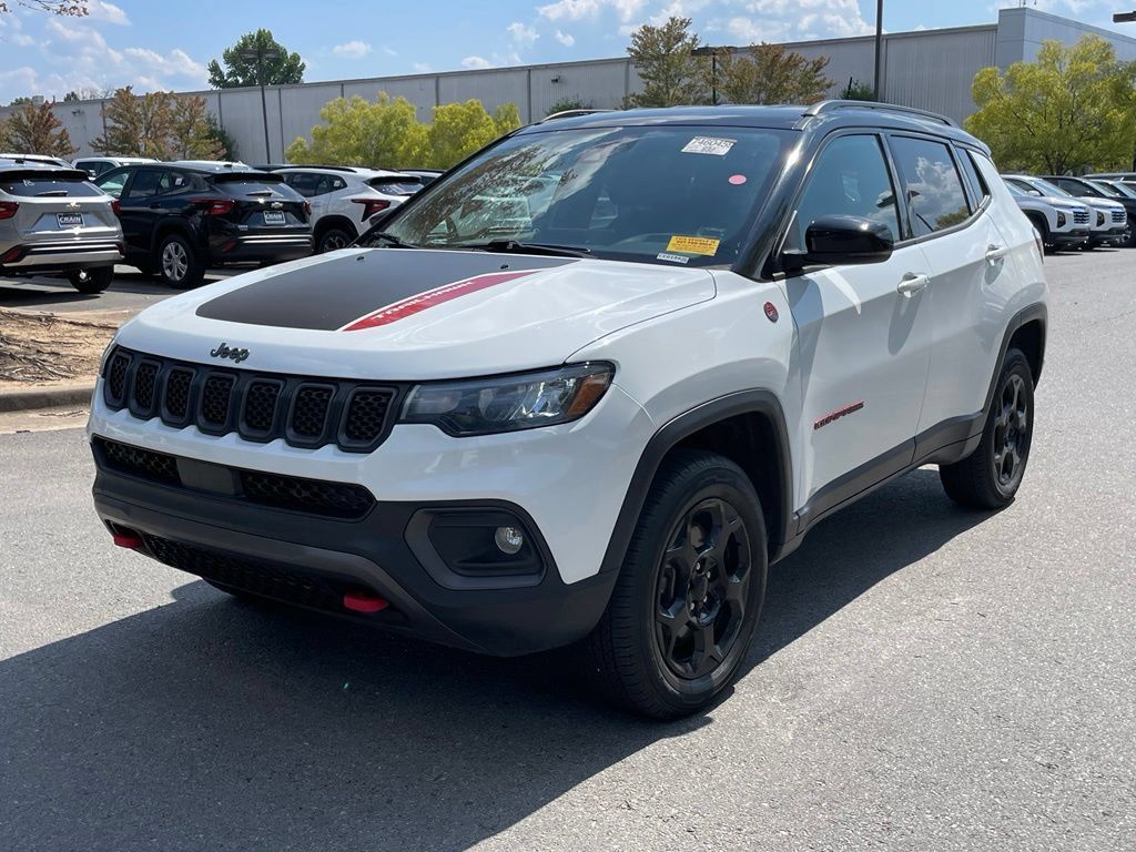 Used 2023 Jeep Compass Trailhawk AWD/4WD image 3
