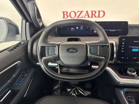 New 2025 Ford Expedition Platinum w/ Stealth Appearance Package image 10