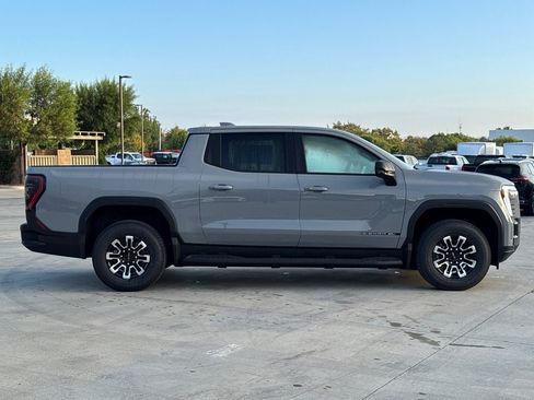 Used 2026 GMC Sierra EV Elevation AWD/4WD image 7