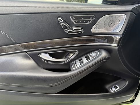 Used 2018 Mercedes-Benz S 450 Sedan image 32