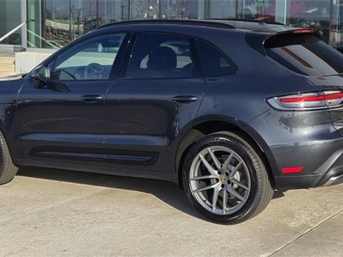 New 2025 Porsche Macan image 3