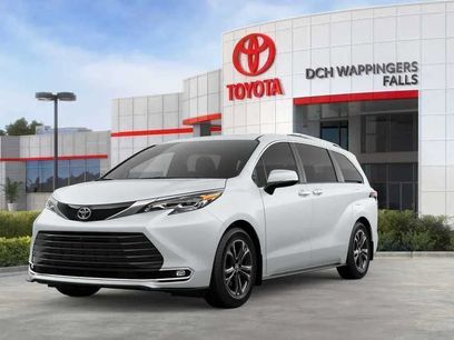 New 2026 Toyota Sienna Platinum