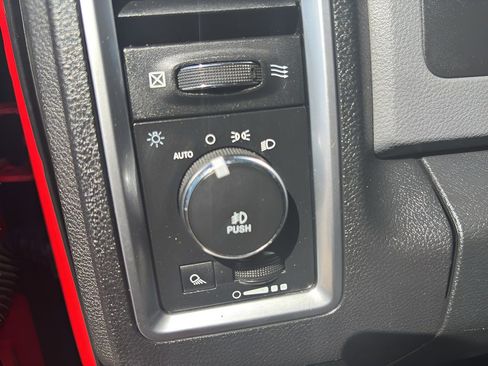 Used 2016 RAM 1500 Big Horn AWD/4WD image 16