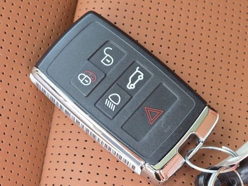 New 2026 Jaguar F-PACE R-Dynamic S image 44