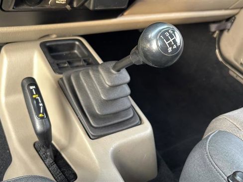 Used 2003 Jeep Wrangler Sport image 36