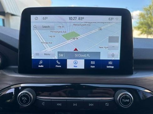 Used 2020 Ford Escape Titanium FWD image 18